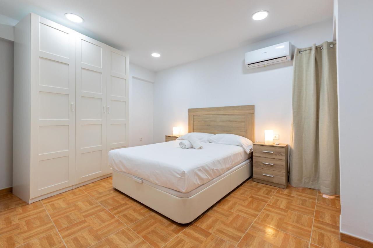 Charming 2 Bedroom Apartment At Triana Center By Oui Siviglia Esterno foto